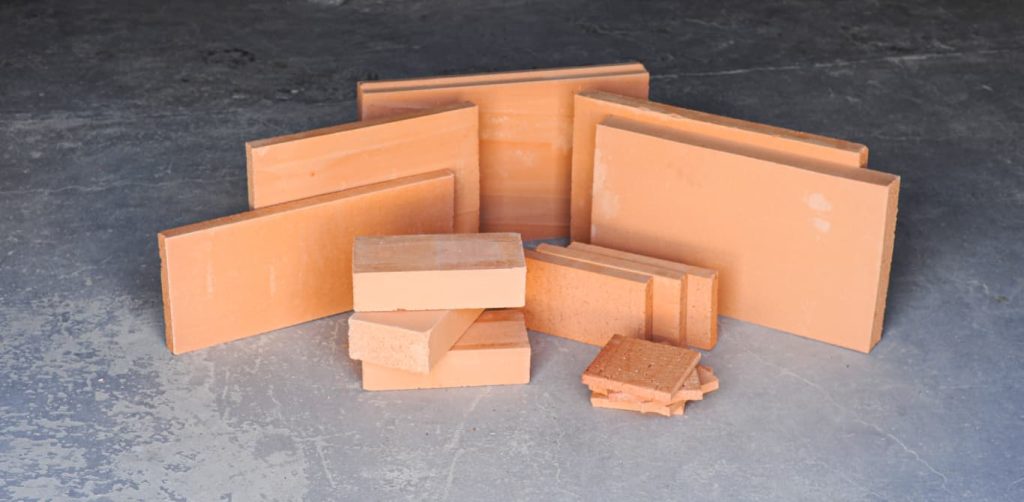 Utilizarea șamotei în sobele de teracotă – unde, ce tip și de ce 5 placi samota pentru constructia sobelor si semineelor